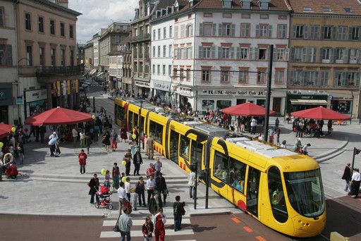 mulhouse-tram-at-street.jpg